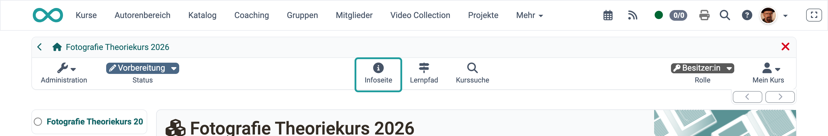 Hervorgehobener Button Infoseite in der Kurs-Toolbar