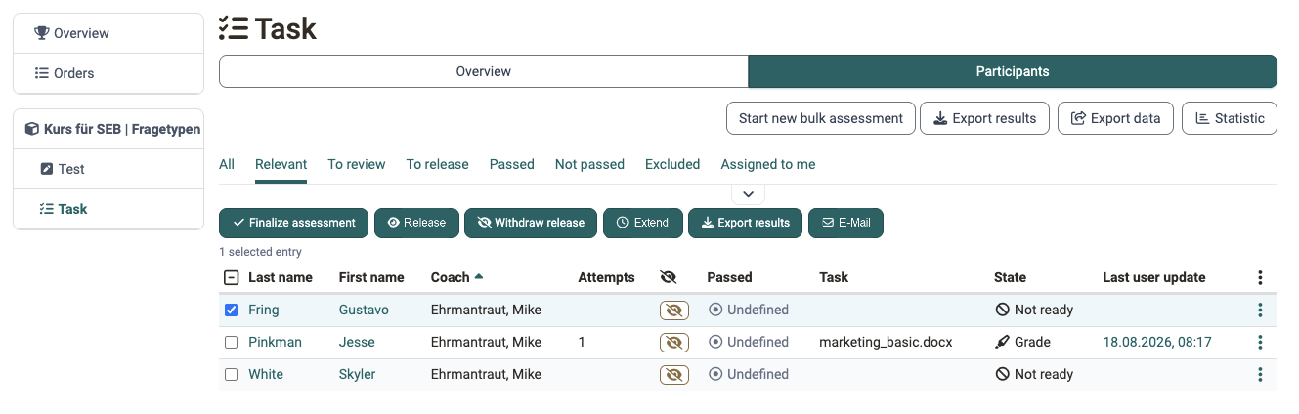 After a row is selected, a bar with six actions for the selected people appears above the list: "Finalize assessment", "Release", "Withdraw release", "Extend", "Export results" and "E-Mail": tab Participants of the assessment tool