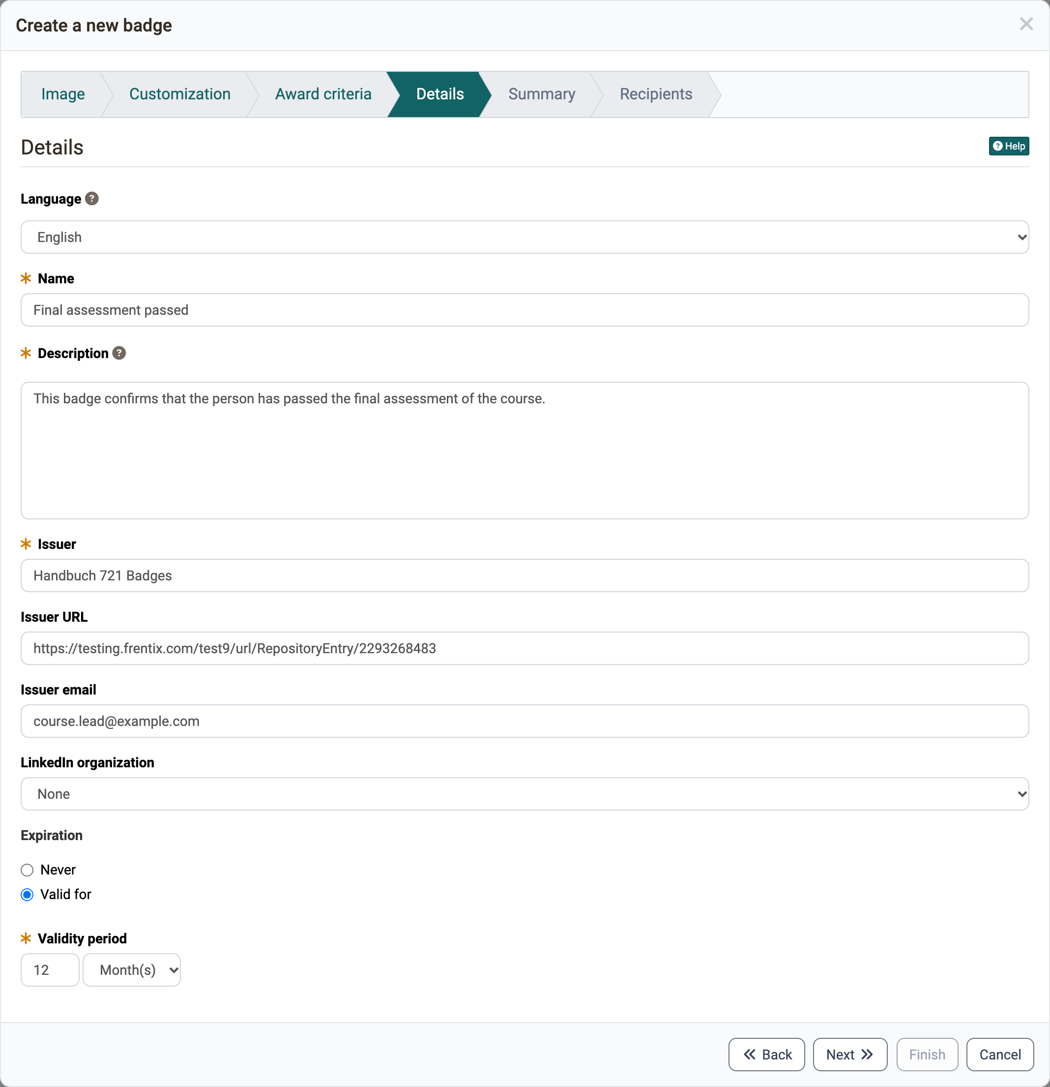 Step Details in the wizard for course badges · 2026.10.22 Fields Language, Name, Description, Issuer, Issuer URL, Issuer email, LinkedIn organization and Expiration with a validity period of 12 months, there is no field for the version